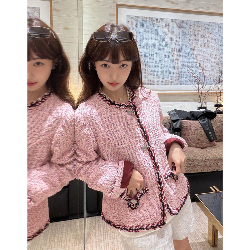 Pink Chanel-Style Baseball Jacket for Women, 2026 Autumn Korean Chic Unique Retro Woven Tweed Jacket Top
