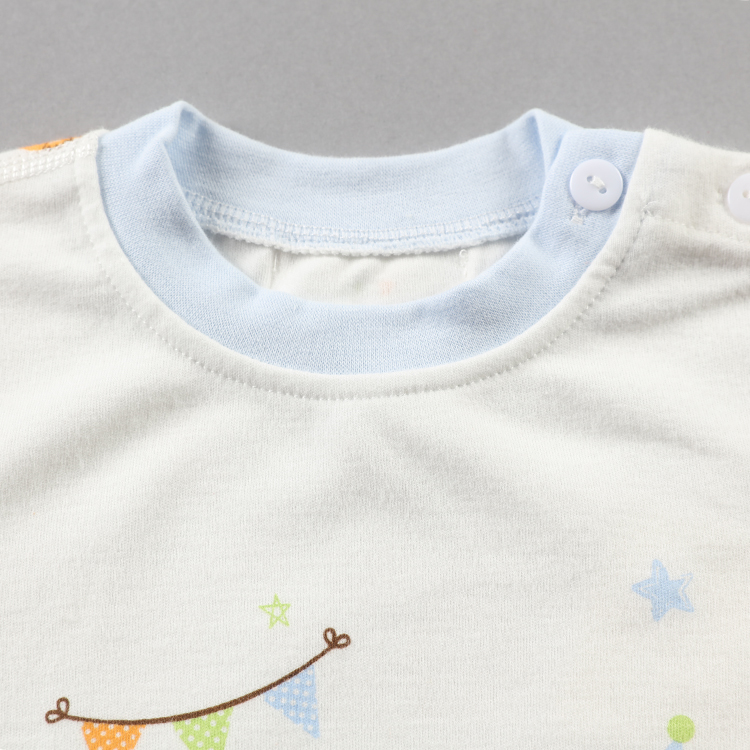 Mùa xuân và mùa thu Elegance Island Cotton Turtleneck Bộ đồ lót Baby Boy Baby Baby Quần áo mùa thu không có xương khâu quần áo trẻ em đẹp