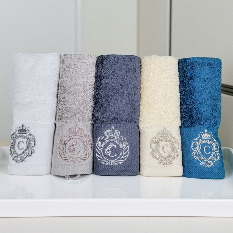 Hotel Small Towels, Pure Cotton Square Towels, 4-Pack, Face Towels for Home Use, Soft and Absorbent, Student Hand Towels, All-Cotton Square