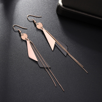 New titanium earrings female hypoallergenic rose gold temperament tassel earrings suitable for round face long heave versatile