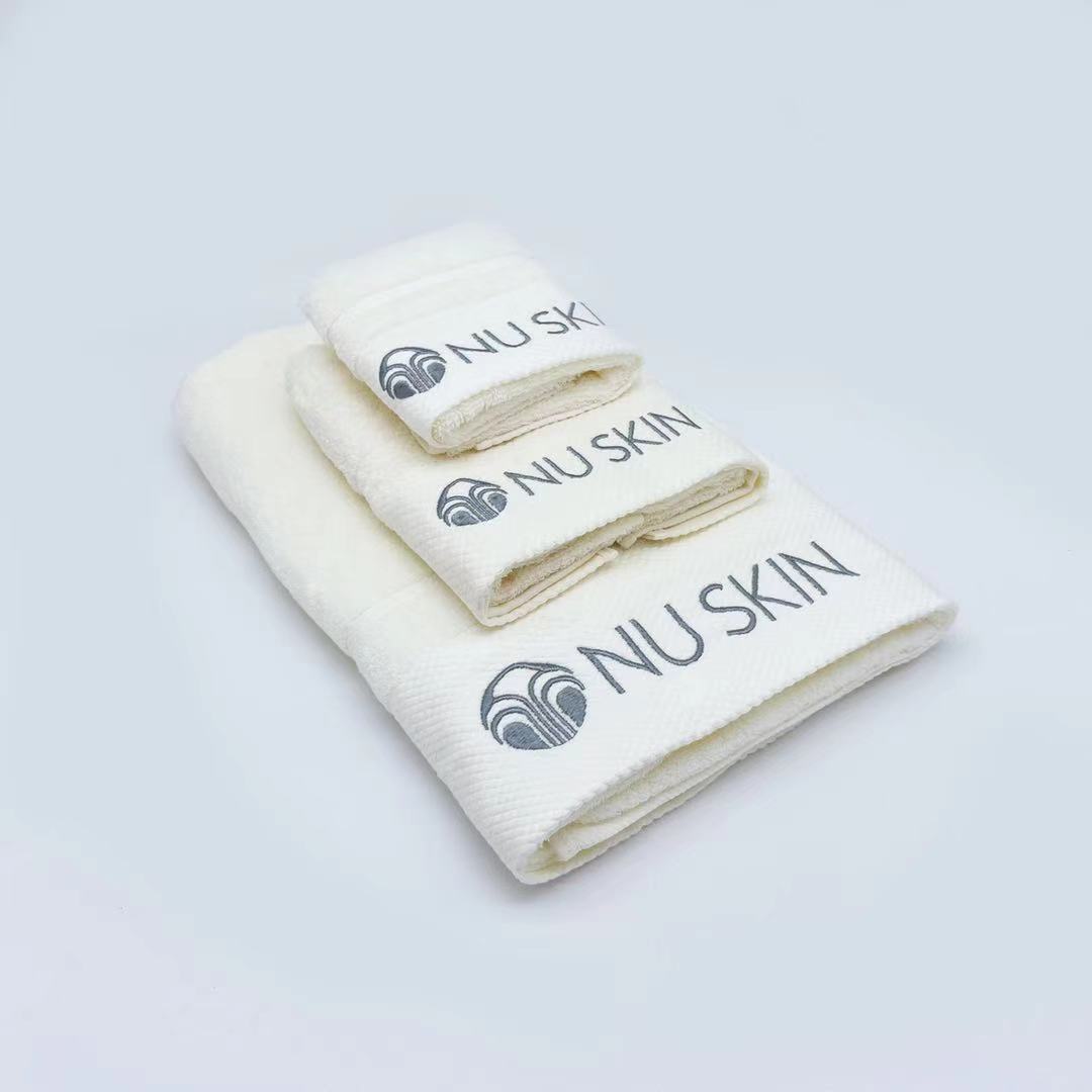Such as the new specialty perimeter NUSKIN beauty salon special to enlarge thick towels blue and white grey with soft water without falling hair