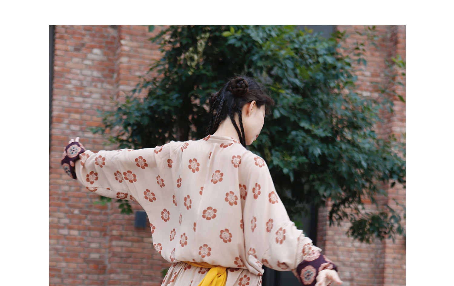 Китайцы одежда наборы 谜阿凰花临唐制圆领袍阔腿裤唐风汉元素汉服原创国风高端女装汉服