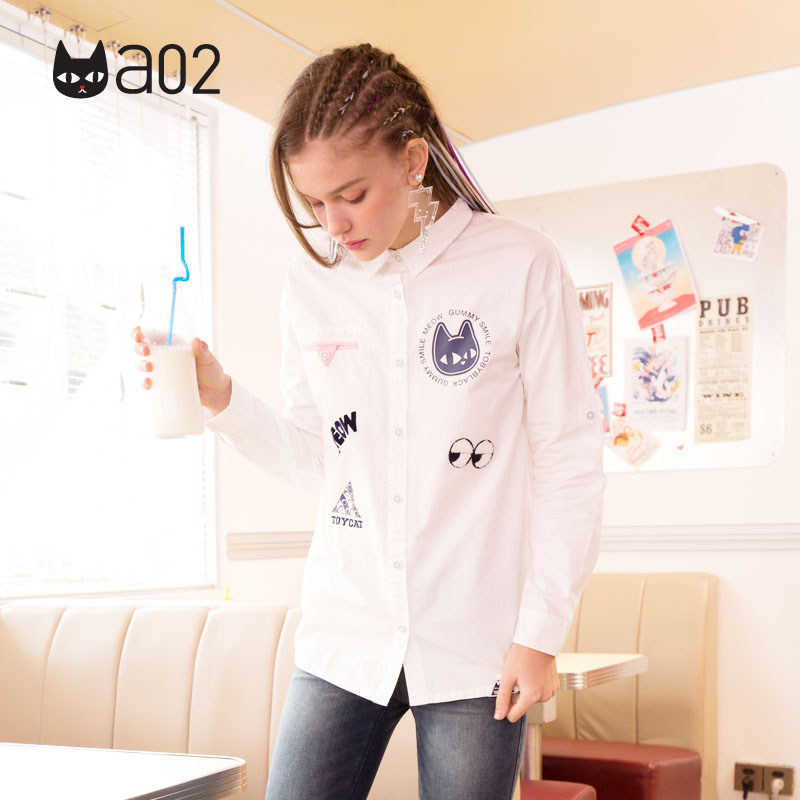 a02 2017学院风打底衣时尚简洁卡通字母猫翻领衬衫女 DTS1A0101BL