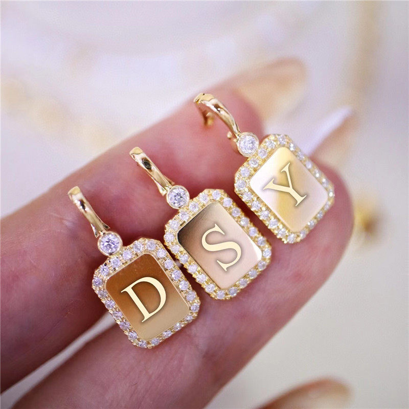 Alphabet perfume bottle 26 English letters 11 points diamond 18K gold pendant universal buckle pendant exclusive customization