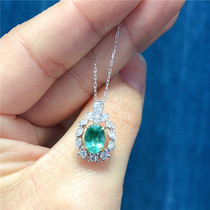 Design Subsection 18K Platinum Natural Progenitor Green 90 with 28 Diamond Pendant Pendant Subtemperament Delicate Gift
