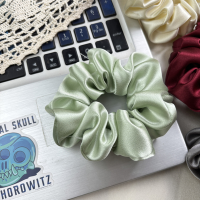 30mm Silk Scrunchie 4cm Hair Tie 100% Mulberry Silk Heavy-Duty Thickened High-End Vintage Hair Rope Hair Accessory — 4