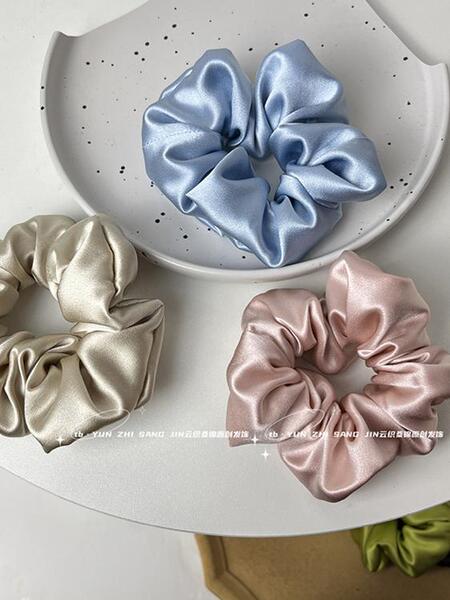 30mm Silk Scrunchie 4cm Hair Tie 100% Mulberry Silk Heavy-Duty Thickened High-End Vintage Hair Rope Hair Accessory — 4