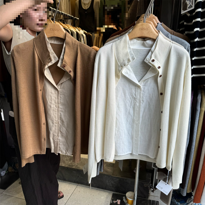 2026 Autumn Old Money Style Linen Shirt with Fake Two-Piece Design, Single-Breasted, Elegant, Slimming, Versatile Knit Cardigan Sweater 2026 Autumn Old Money Style Linen Shirt with Fake Two-Piece Design, Single-Breasted, Elegant, Slimming, Versatile Knit Cardigan Sweater
