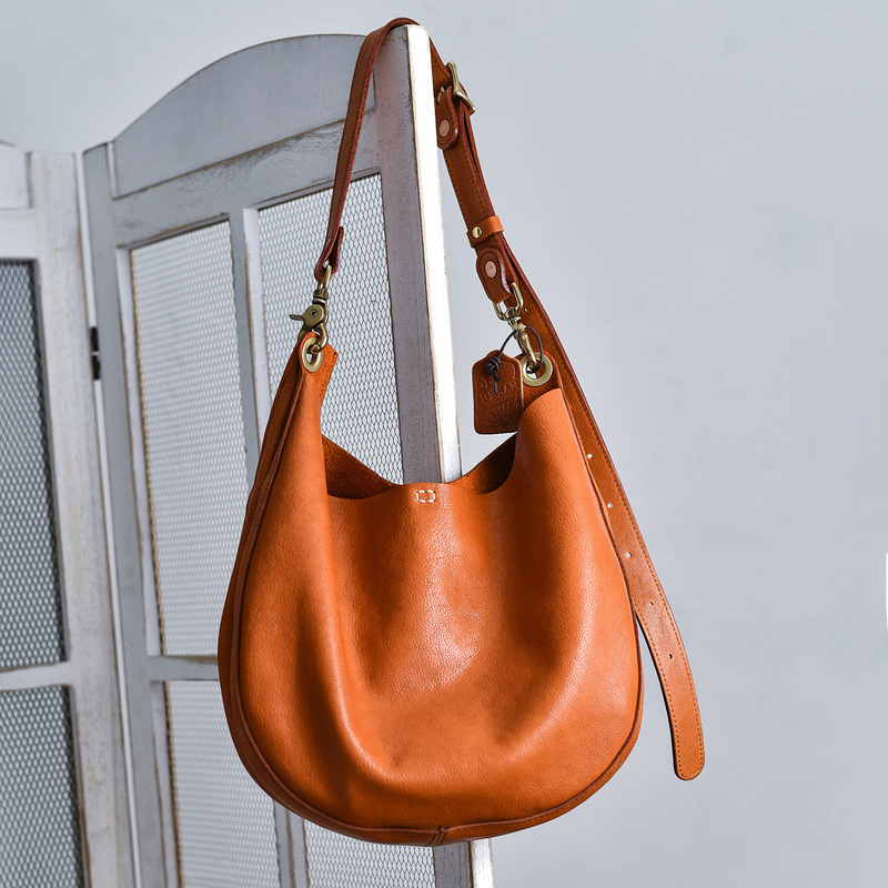 Vintage Handmade Genuine Leather Moon Bag with Multiple Compartments, Top-Grain Cowhide, Relaxed Feel, Wide Shoulder Strap, Large Capacity Crossbody Bag for Women