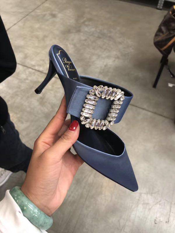 roger vivier spring light blue drill buckle satin pointed high-heeled shoes domestic spot