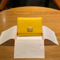 2021 New Wallet Womens Short Lingge Stripes Small Delicate Leather Pocket Retro Folding Money Clips