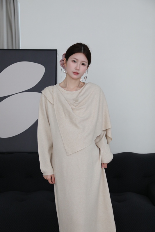 Senenmu 【Shawl Dress】 Autumn and Winter Elegant Loose-Fitting Slimming Shawl Dress Maternity Wear Senenmu 【Shawl Dress】 Autumn and Winter Elegant Loose-Fitting Slimming Shawl Dress Maternity Wear