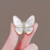 New Butterfly Brooch for Women, High-End Sweet Pearl Pin, Brooch for Women's Clothing, High-End Versatile Elegant Suit Accessory