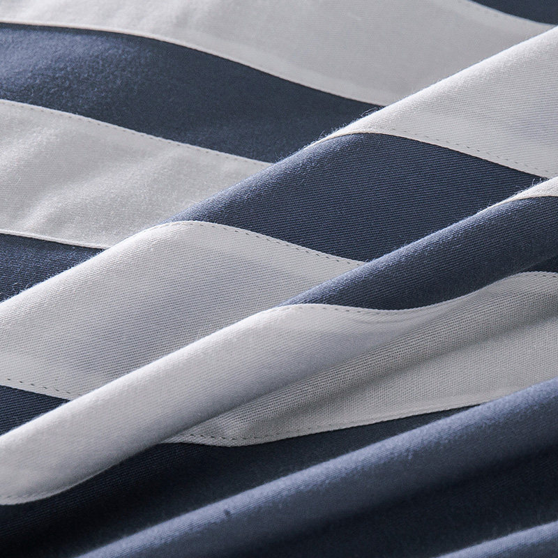 ˮ����Ʒ�׼���ɫ�˶�