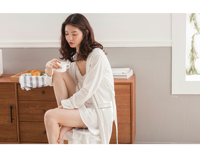 Jing Yun mùa đông nhung nữ đồ ngủ Hàn Quốc áo len cardigan Hàn Quốc dịch vụ nhà thời trang đơn giản áo choàng nhà - Night Robe đồ pijama