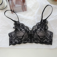 Черное нижнее белье