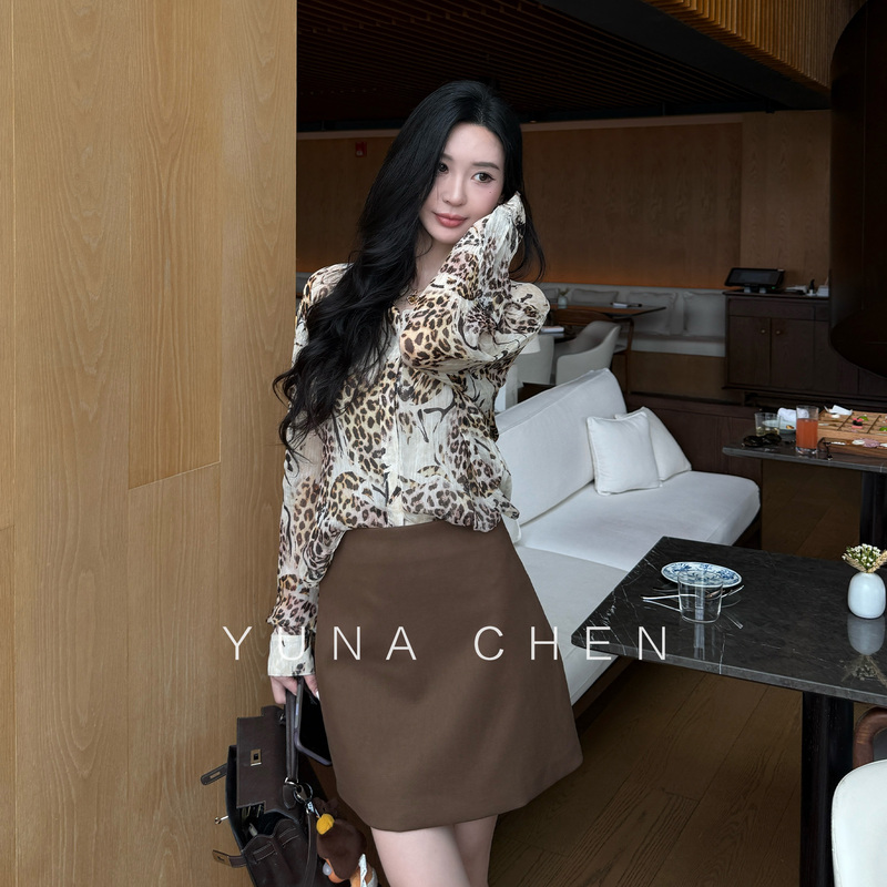 Pineapple Baby Yuna【Wild Leopard Collection】Casual Loose Single-Breasted Long-Sleeved Leopard Print Breathable and Refreshing Shirt Top Pineapple Baby Yuna【Wild Leopard Collection】Casual Loose Single-Breasted Long-Sleeved Leopard Print Breathable and Refreshing Shirt Top