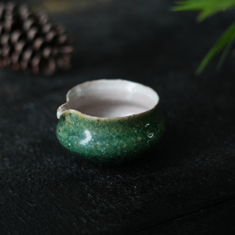 Raw Clay Dragon Kiln Wood-Fired Fairing Cup, Hand-Shaped with Irregular Patterns, Suitable for Tea Sharing, Can Be Aged over Time, Vintage Creative Tea Ware