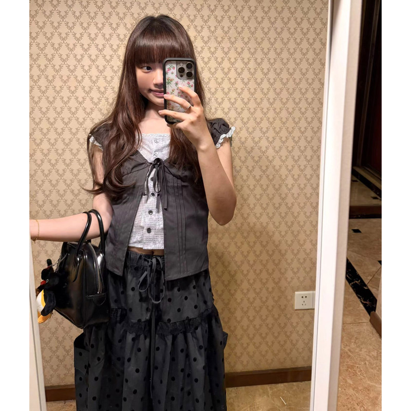 Vintage Style Faux Two-Piece Lace Floral Shirt for Women, Summer Korean Design, Cinched Waist, Slim Fit, Preppy Style Top Vintage Style Faux Two-Piece Lace Floral Shirt for Women, Summer Korean Design, Cinched Waist, Slim Fit, Preppy Style Top