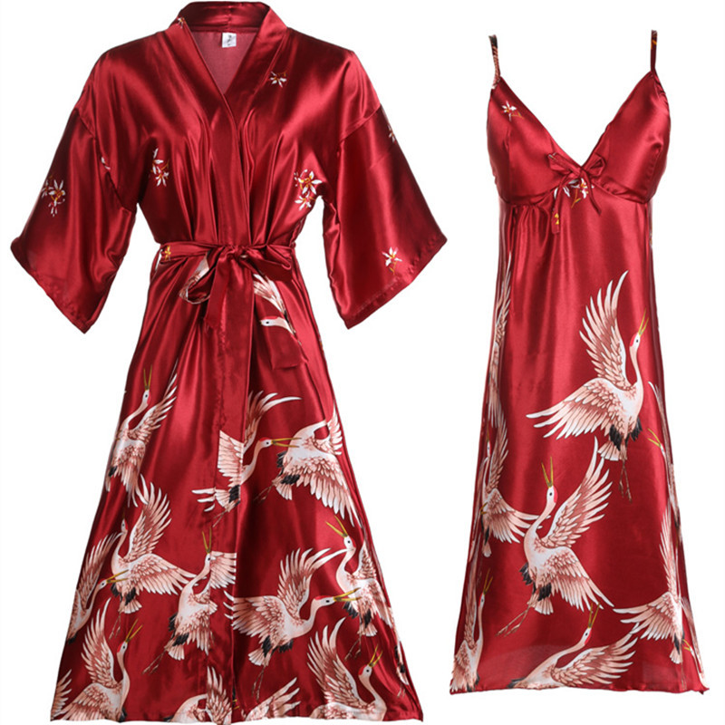 Women's Ice Silk Nightgown Plus Size 100kg Red Wedding Bridal Robe Camisole Nightdress Two-Piece Set for the Year of Birth Women's Ice Silk Nightgown Plus Size 100kg Red Wedding Bridal Robe Camisole Nightdress Two-Piece Set for the Year of Birth