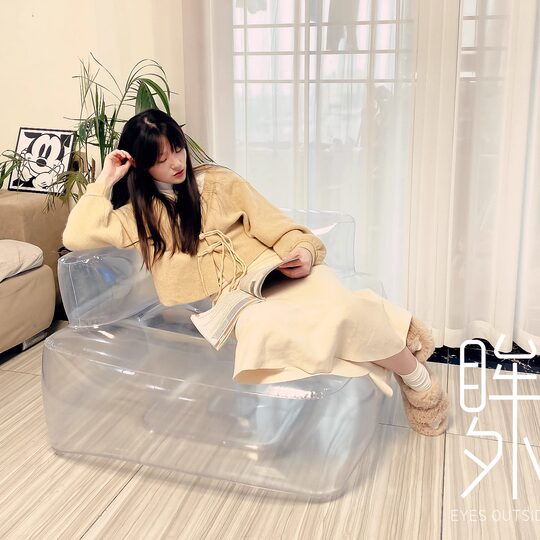 Internet celebrity transparent inflatable sofa combination modern simple fashion home accommodation seat shooting props factory direct sales