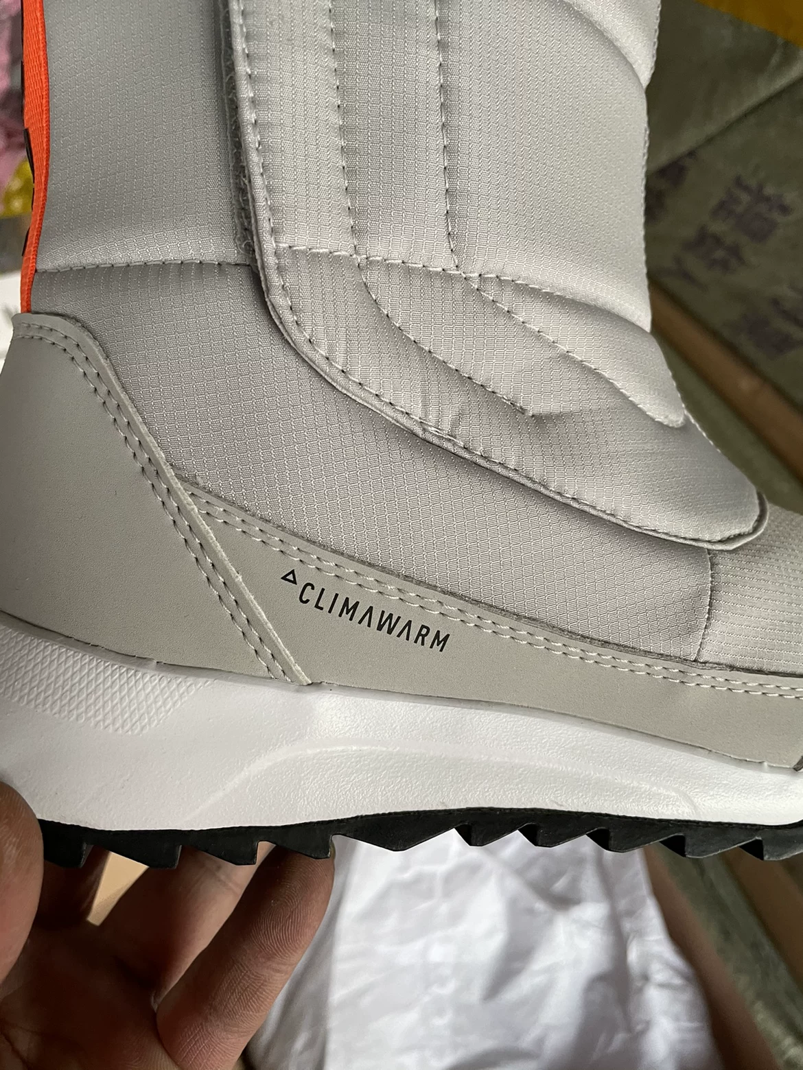 Женские зимние утепленные высокие ботинки AdidasTERREX, наружная нескользящая походная обувь EG9740
