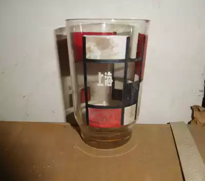 Nostalgic red collection of Shanghai colored glasses in the 1970s and 1980s Shanghai colored glasses old inventory of a good memory of an era