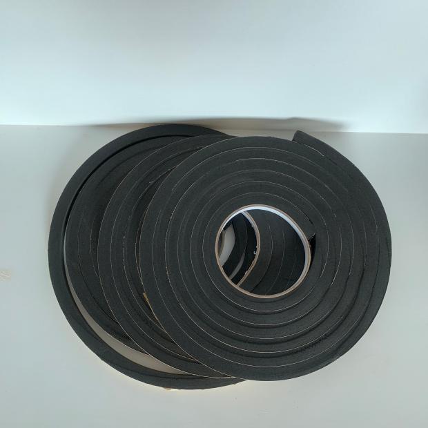 Dày 10 mm dày đen chống trượt xốp xốp chống dính một mặt chống dính niêm phong dải băng đệm bọt - Băng keo băng dính xốp hai mặt