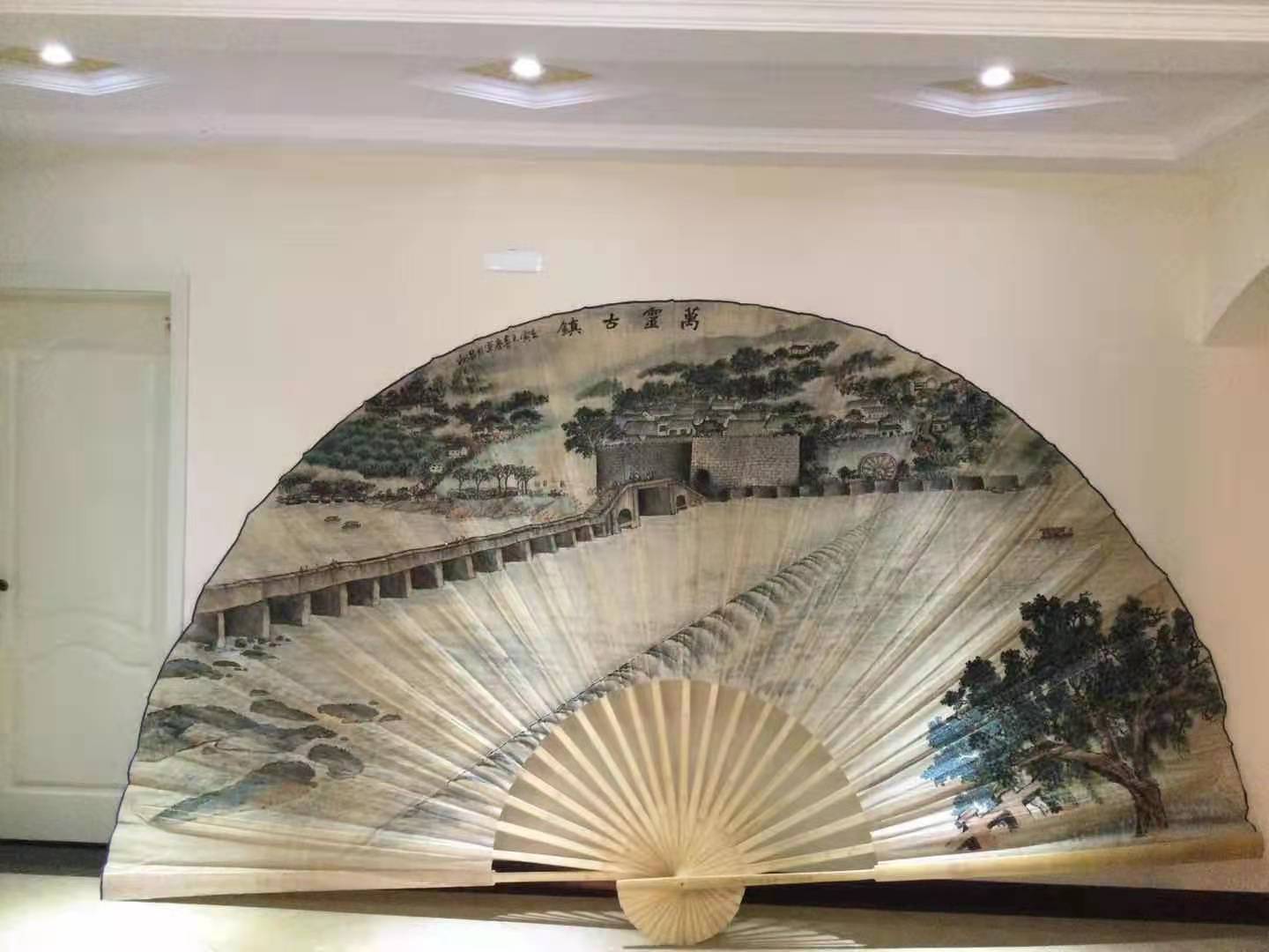 Customized Rong is a grass cloth large hanging fan folding fan for decoration and exhibition