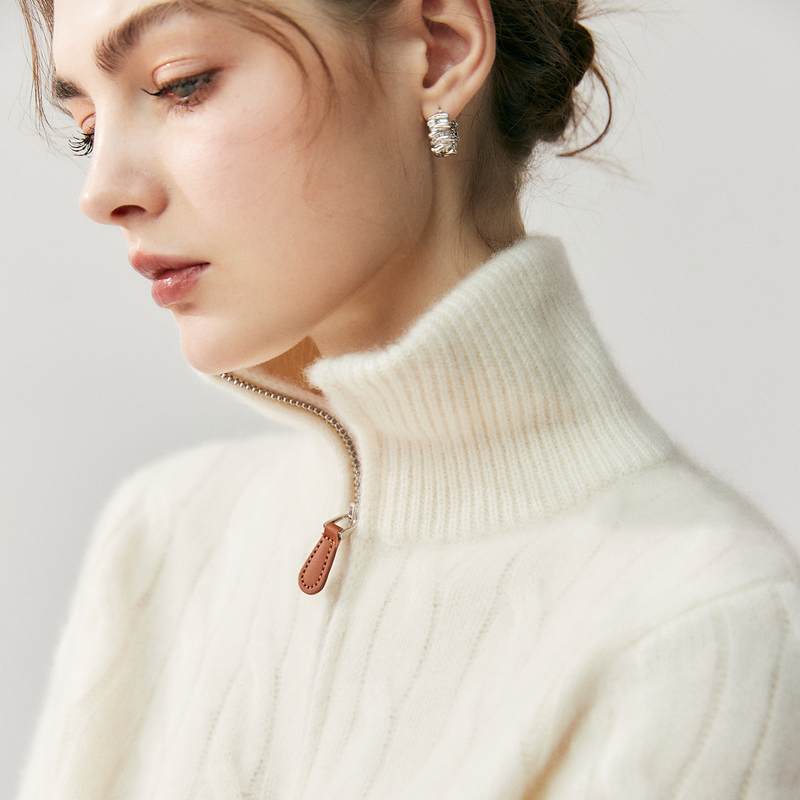 Little Baby Cashmere Sweater for Women, New Autumn and Winter Style, Stand-Up Collar, Half-Zip, Loose-Fitting, Warm Sweater, Knitted Base Layer