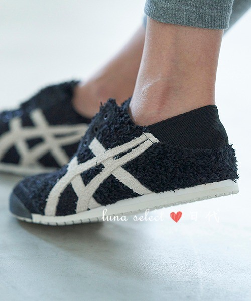 OT Japan~Plush material sneakers