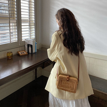 Golden Su One Yellow Suit Woman 2022 Chunqiu Han Edition Loose Pure Color Casual Western Suit Jacket Chic Blouse Tide