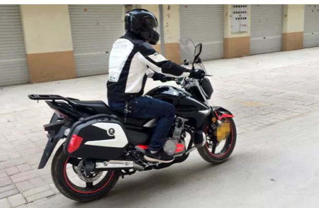 Hộp bên xe máy Wuyang Honda bóng 150WH150-3-2 ph Phantom gw250 bên hộp xe máy bên hộp phía sau cốp rời xe máy
