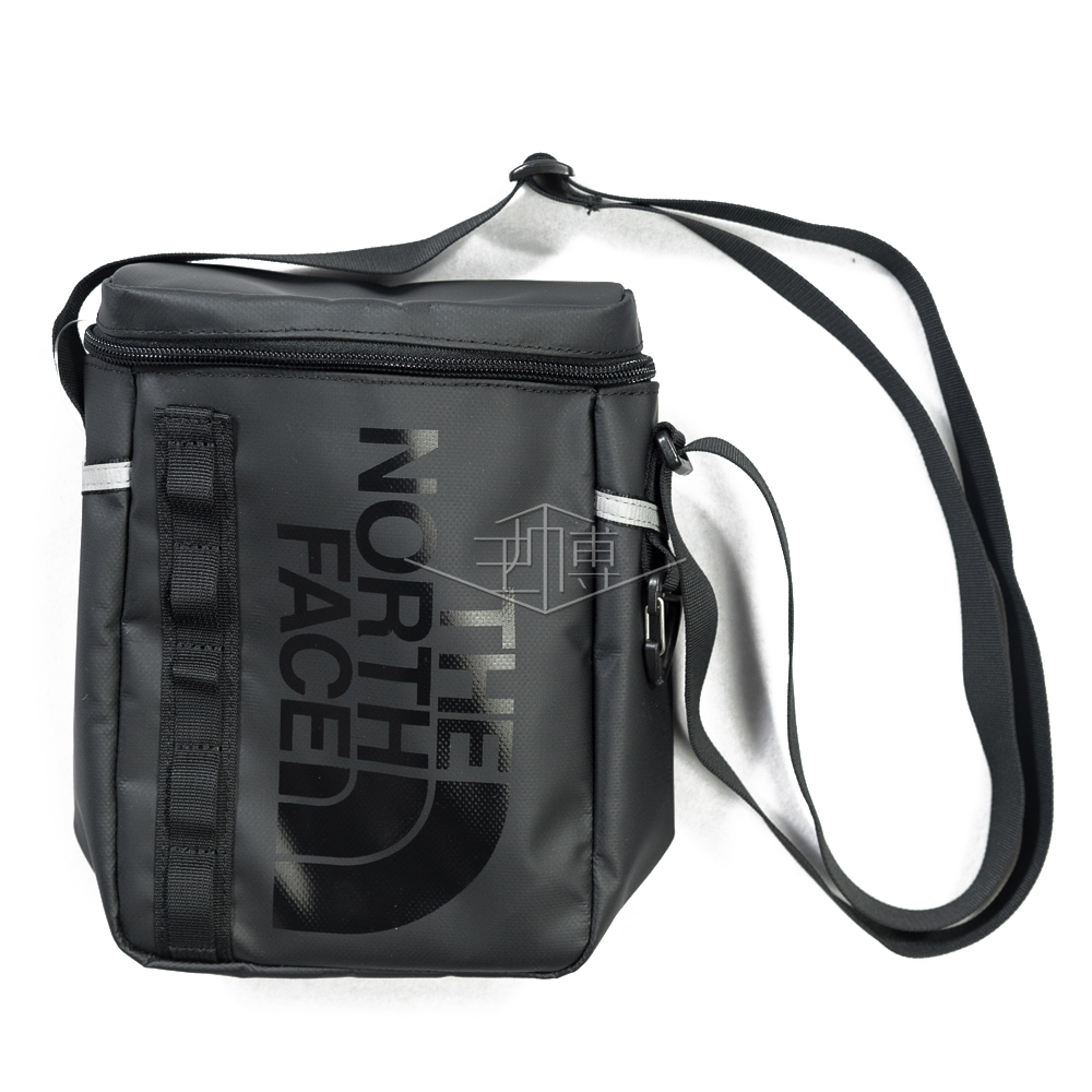 the north face pouch bag