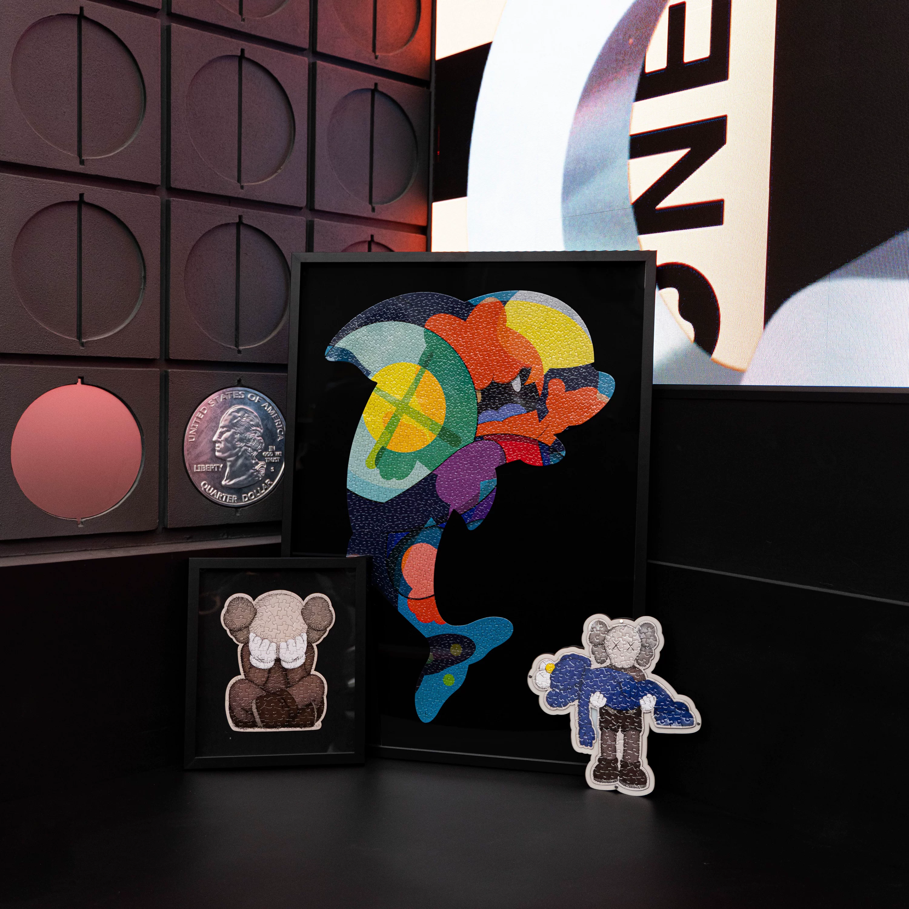 [Domestic Spot] KAWS Tokyo FIRST Exhibition Limited Puzzle Puzzle Humanoid Dolphin Saping