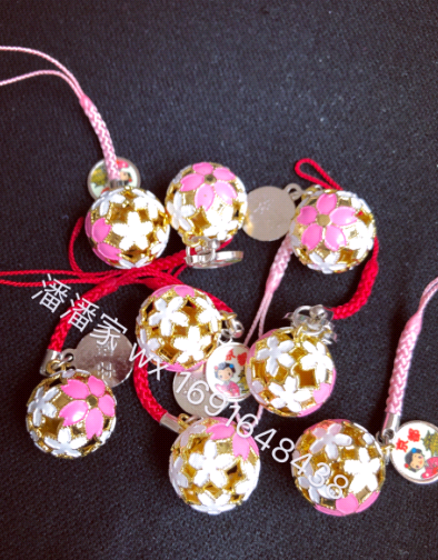 Pan Pan's Japanese generation of Kyoto Kiyomizu Temple cherry blossom bell amulet Yushou lucky gift water sound bell