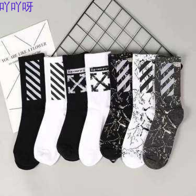New socks male and female Korean versions of hip hop trends 100 hitch-in-cylinder socks original Cebu street lovers basketball stockings