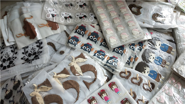 Weighing catties ~ back glue can be ironed suede transfer flocking cloth paste hole sticker painting handmade decoration accessories 20 yuan
