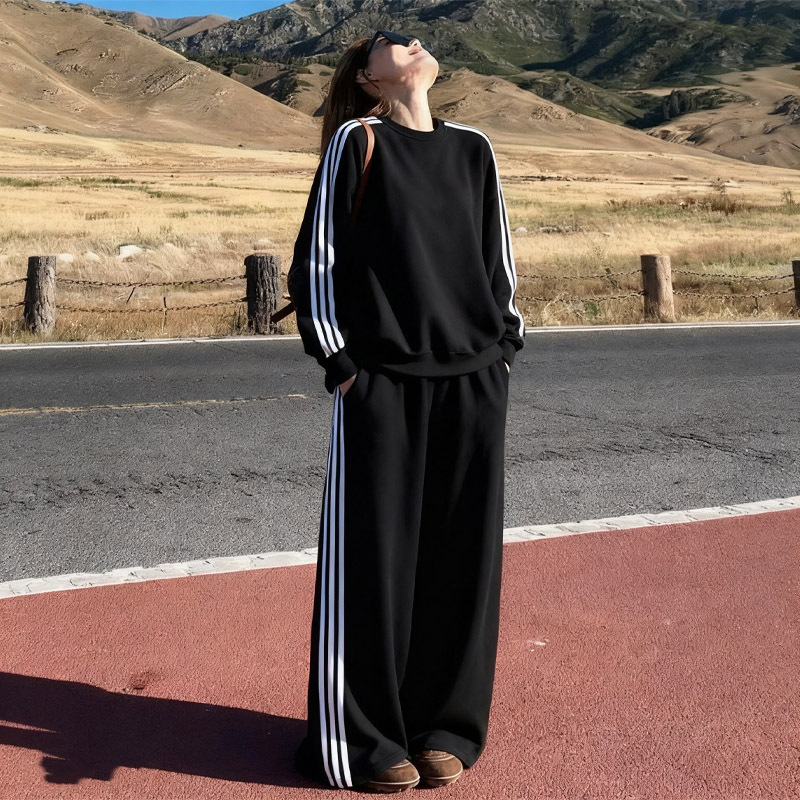 Forest-Style Sweatshirt and Sweatpants Casual Fashion Sportswear Set for Women, Spring, Autumn and Winter, Fleece-Lined and Thickened, Trendy Two-Piece Outfit Forest-Style Sweatshirt and Sweatpants Casual Fashion Sportswear Set for Women, Spring, Autumn and Winter, Fleece-Lined and Thickened, Trendy Two-Piece Outfit