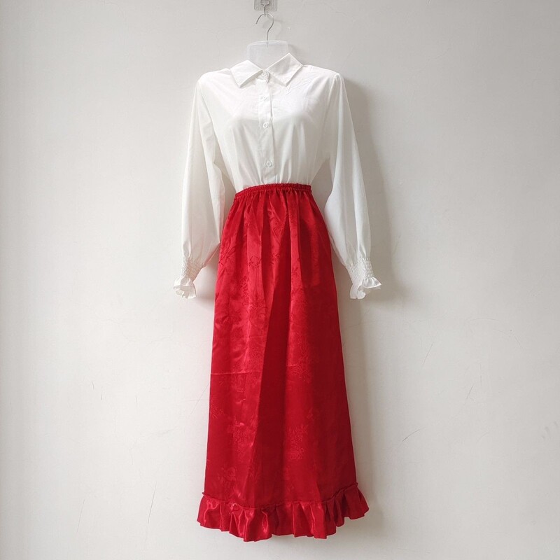 Red Lace Skirt for Newlyweds, Ancestral Shrine Rituals, Traditional Folk Customs, Universal Red Skirt, Half-Length Skirt