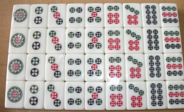 Bản gốc chính hãng Quebec Mahjong thương hiệu Đài Loan phiên bản bốn máy hình lục giác sao kim cương dương dây tre từ tính đơn từ tính - Các lớp học Mạt chược / Cờ vua / giáo dục bộ cờ mạt chược