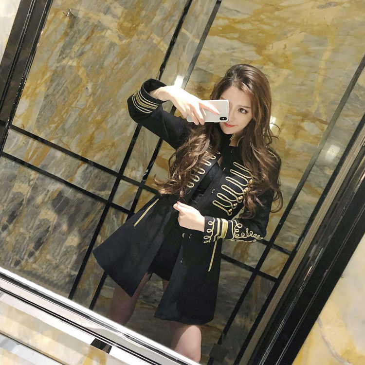 2018 mới mùa xuân tòa retro phong cách thêu tay áo len áo khoác nữ trong phần dài của thời trang thủy triều của phụ nữ áo da nữ dáng dài