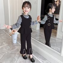 Net Red Girl autumn 2021 new spring and autumn small fragrant wind plaid shirt three sets of large Children foreign gas suit