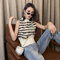 Striped knitted vest female 2021 Winter new European station heavy industry sequins slim fit foreign style outer wear sleeveless top