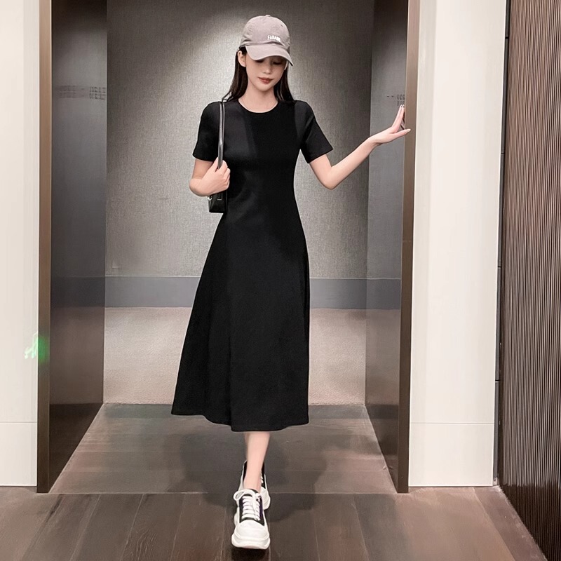 Black Dress with a High-End Feel, A-Line Long Dress for Women, Summer 2025 New Style, Waist-Cinching, Slimming, Short-Sleeved Casual Dress