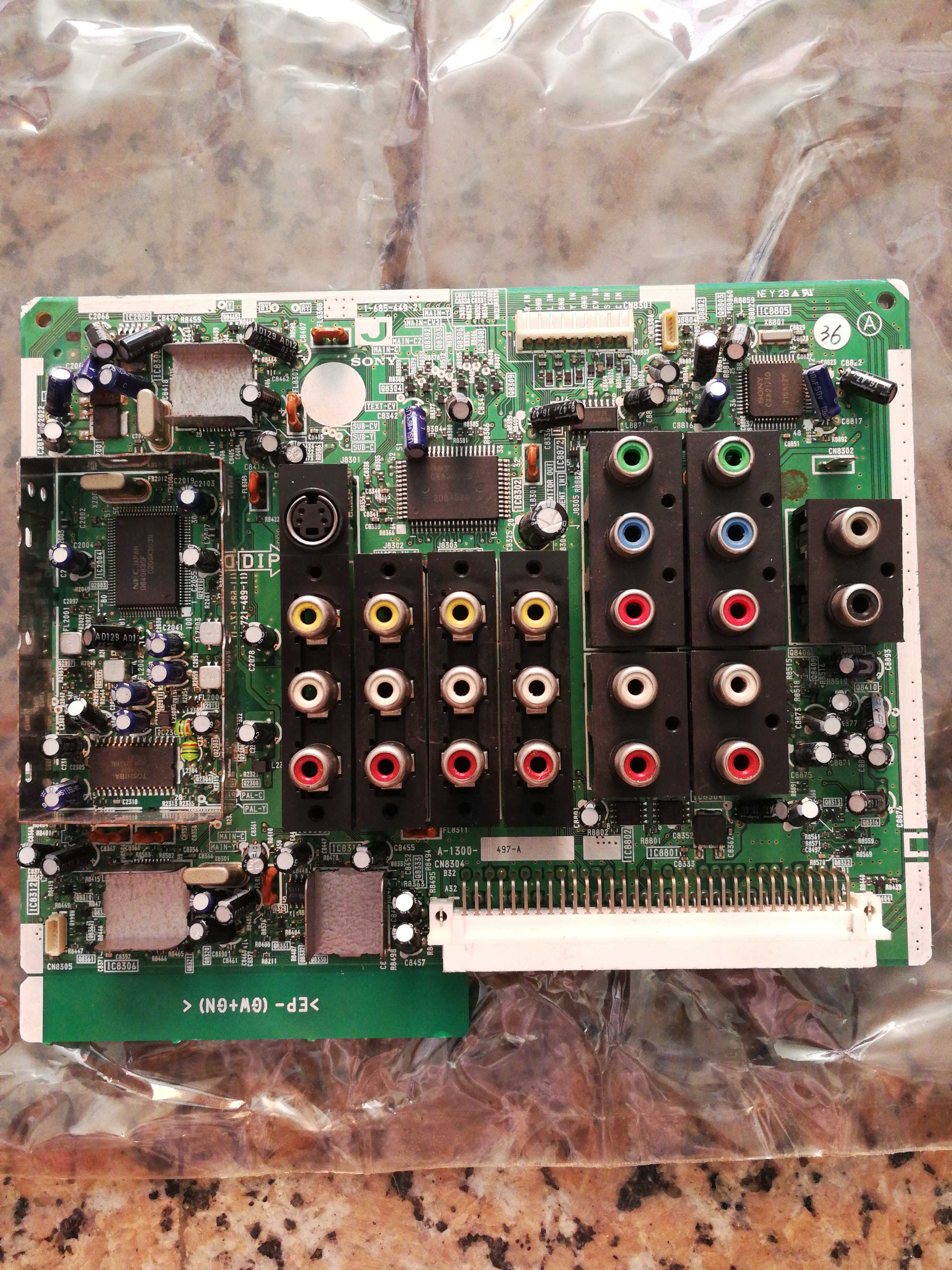 Sony KV-HX29 34M80M90J board with 1-685-449-21 1-721-489-21AV board