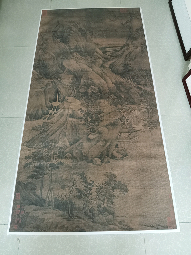 Five Dynasties Dong Yuanxi Shore map Chinese painting Landscape painting Ancient painting replica calligraphy and painting Decorative painting Copy manuscript silk cloth painting