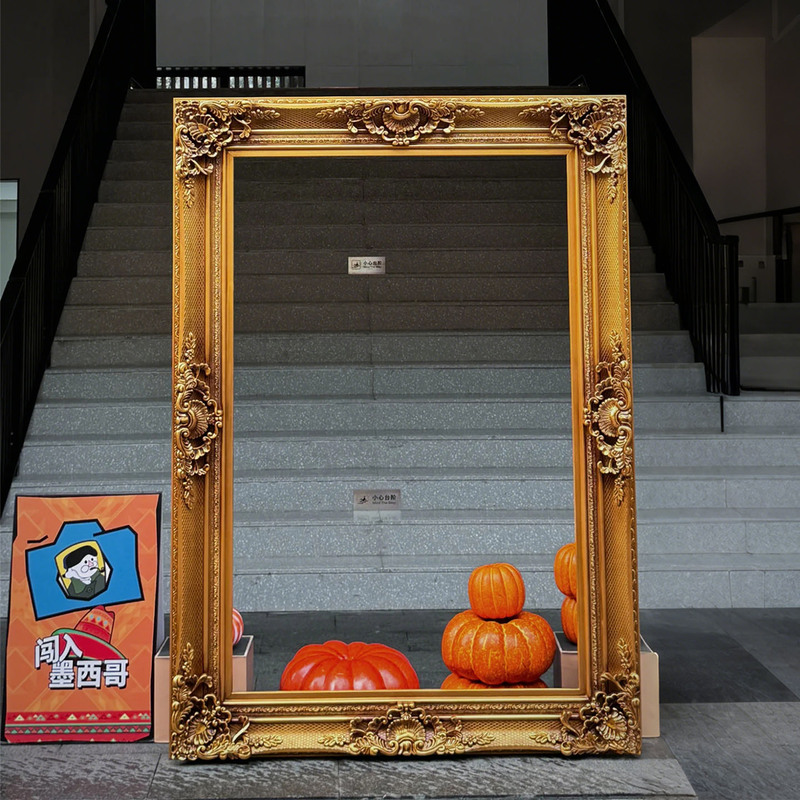 European-Style Golden Retro Large Photo Frame Oil Painting Frame Creative Wall Hanging Photo Studio Wedding Photography Props Decorative Frame