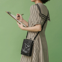 INSO printed tree cute red clip crossbody womens bag original design retro small bag shoulder bag mobile phone bag