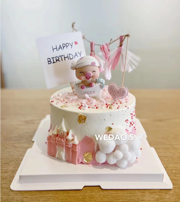 Cartoon cute birthday cake decorated with resin bath bathtub shaking head pig baking plug silicone mold